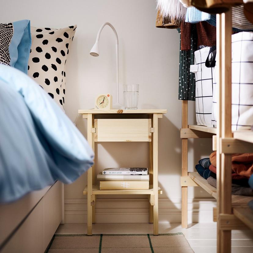 KRONÖREN — Stolik nocny, sosna, 