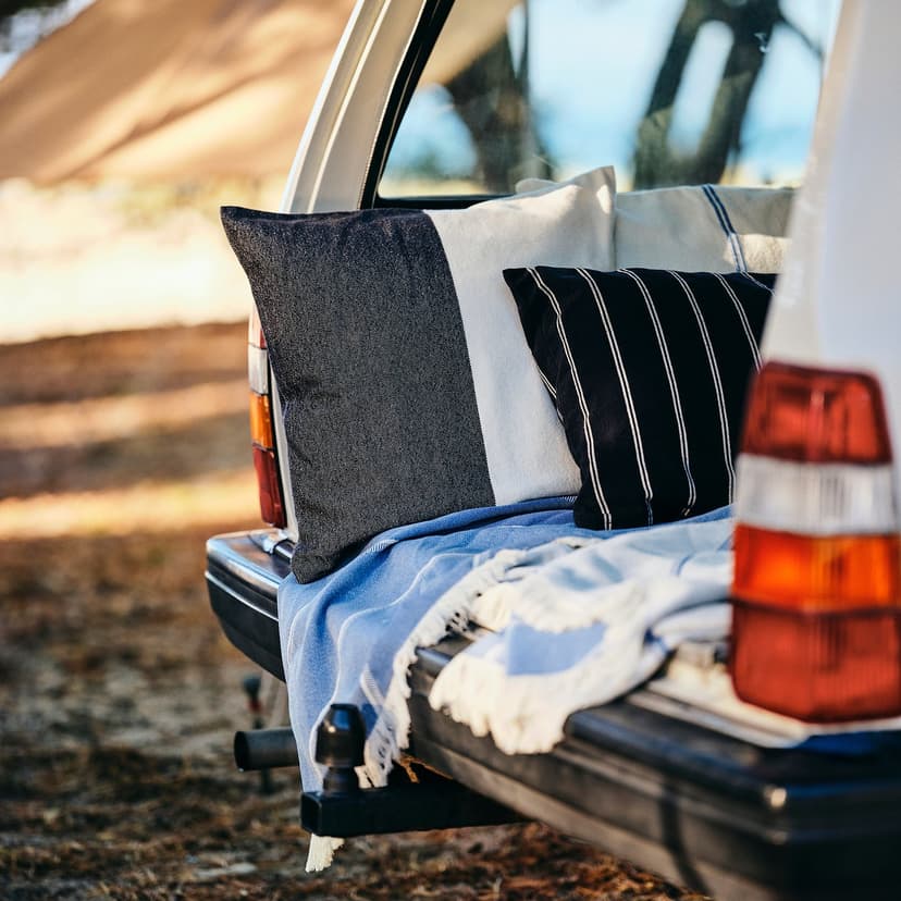 SOLUPPGÅNG — Poszewka, czarny/beżowy, 