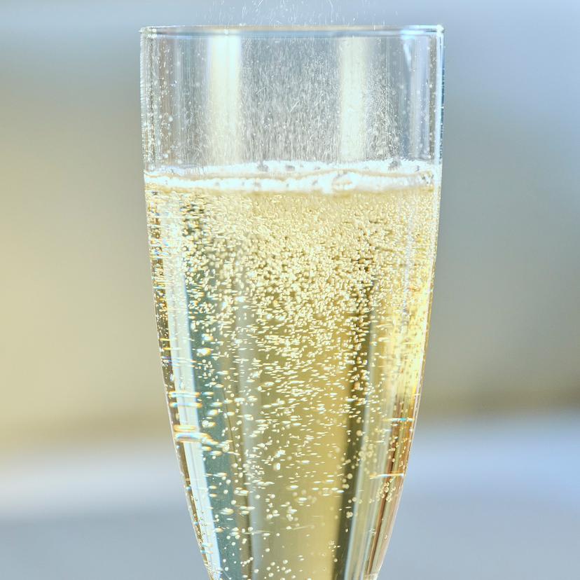 DRYCK BUBBEL PÄRON — Napój gruszkowy, gazowany,