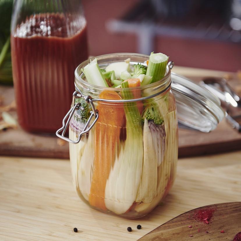 KÖSSEBÄR — Банка с крышкой, 1 l