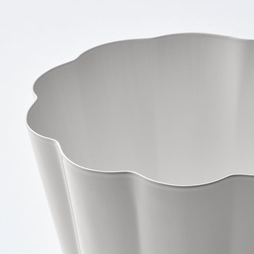 KVASTSPIREA — кашпо, д/дома/улицы/белый с оттенком, 9 см