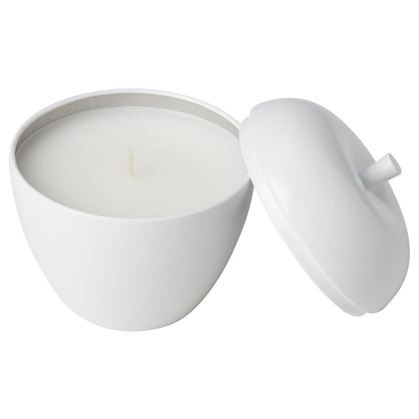 VINTERFINT — Ароматическая свеча в металлическом контейнере, в форме яблока/ванильно-белого цвета.
